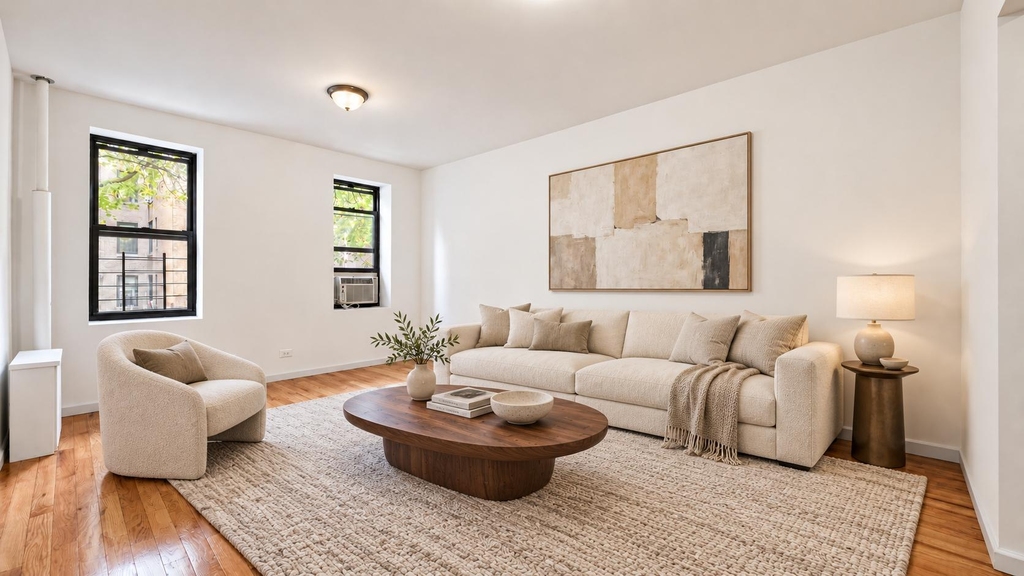 44 Bennett Avenue - Photo 0