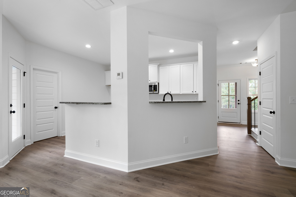 21 Jamie Drive - Photo 7