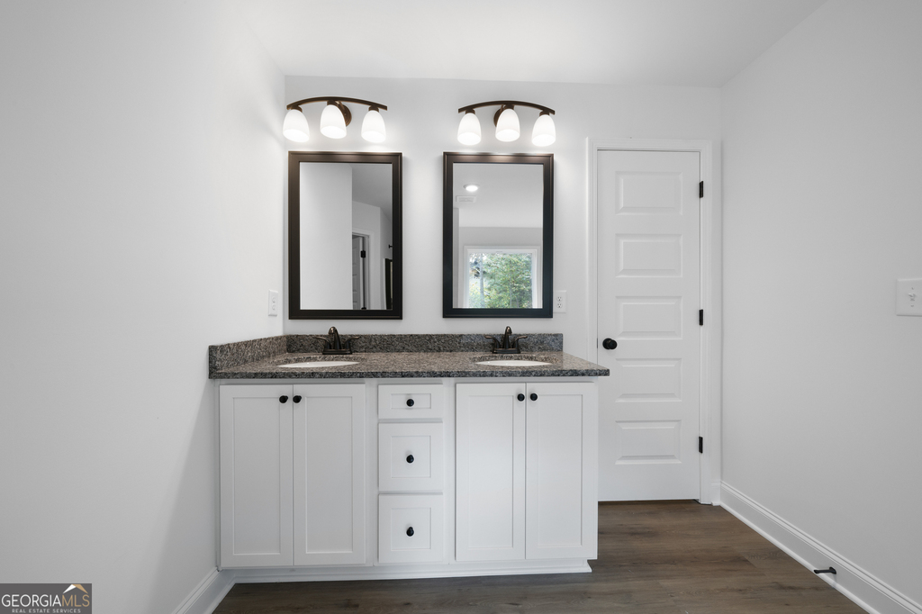 21 Jamie Drive - Photo 16