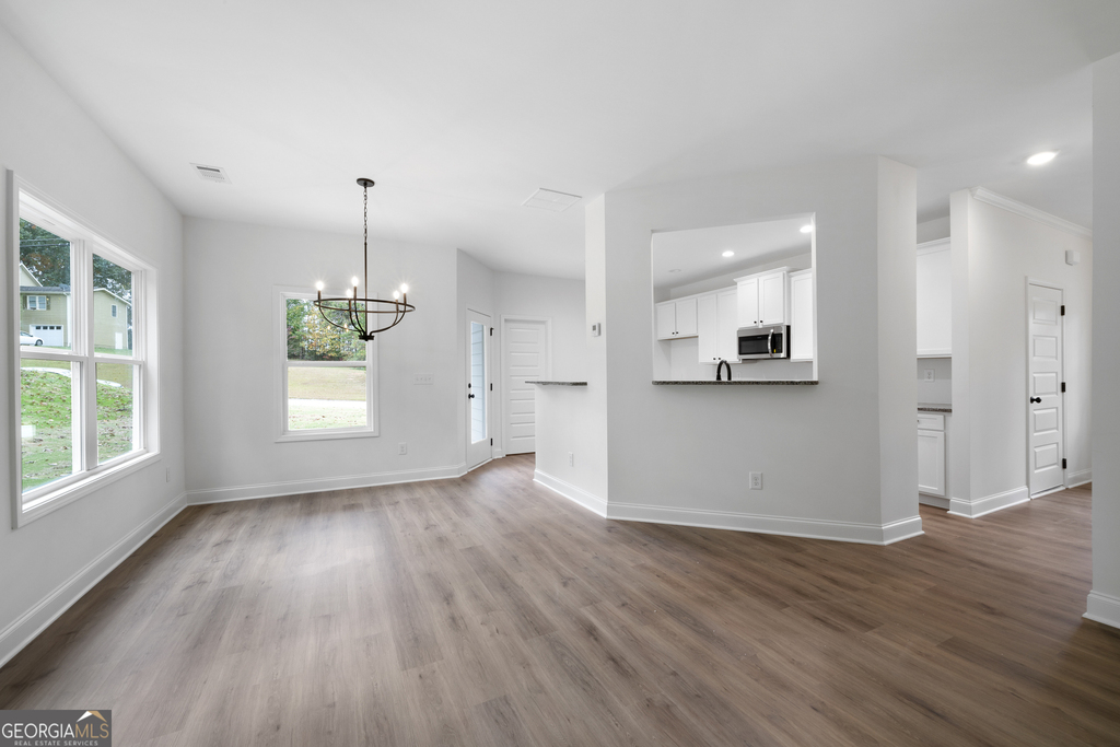 21 Jamie Drive - Photo 8