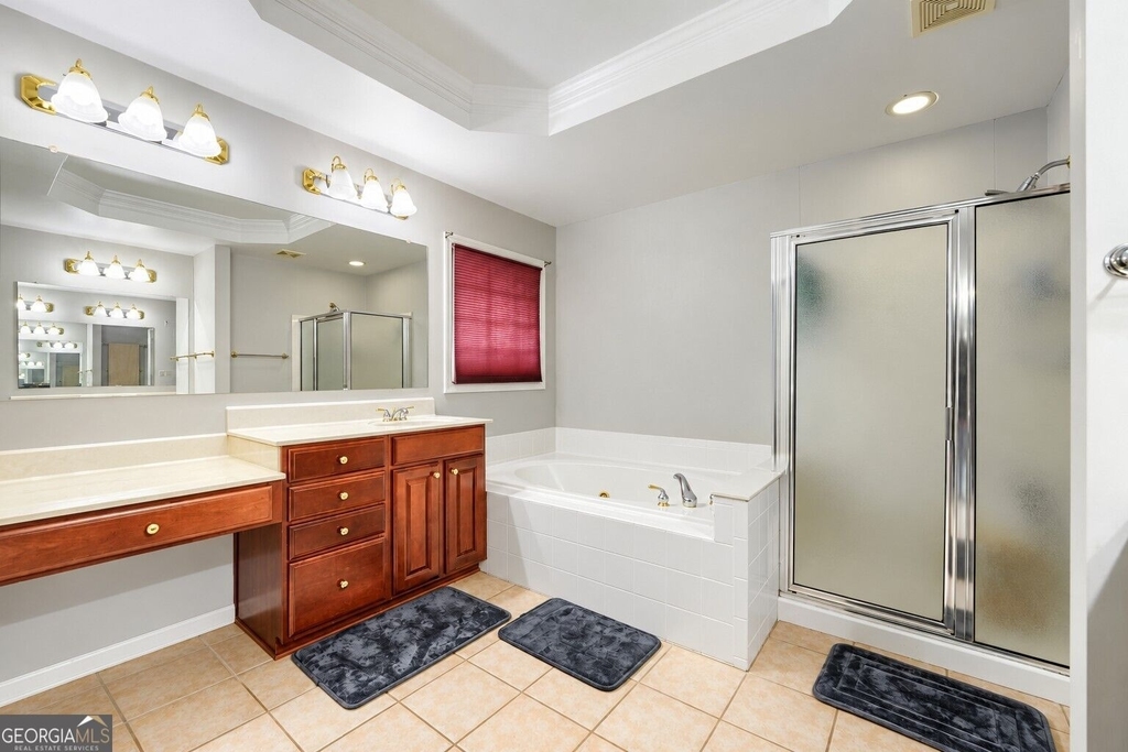 7792 Waterlace Drive - Photo 9