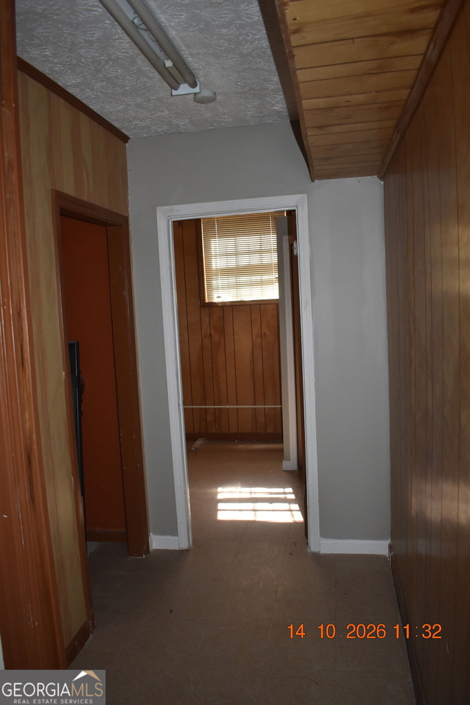 956 Irving Drive - Photo 16