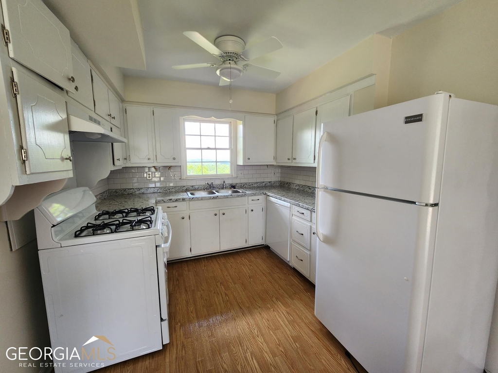1136 Bunker Hill Road - Photo 9