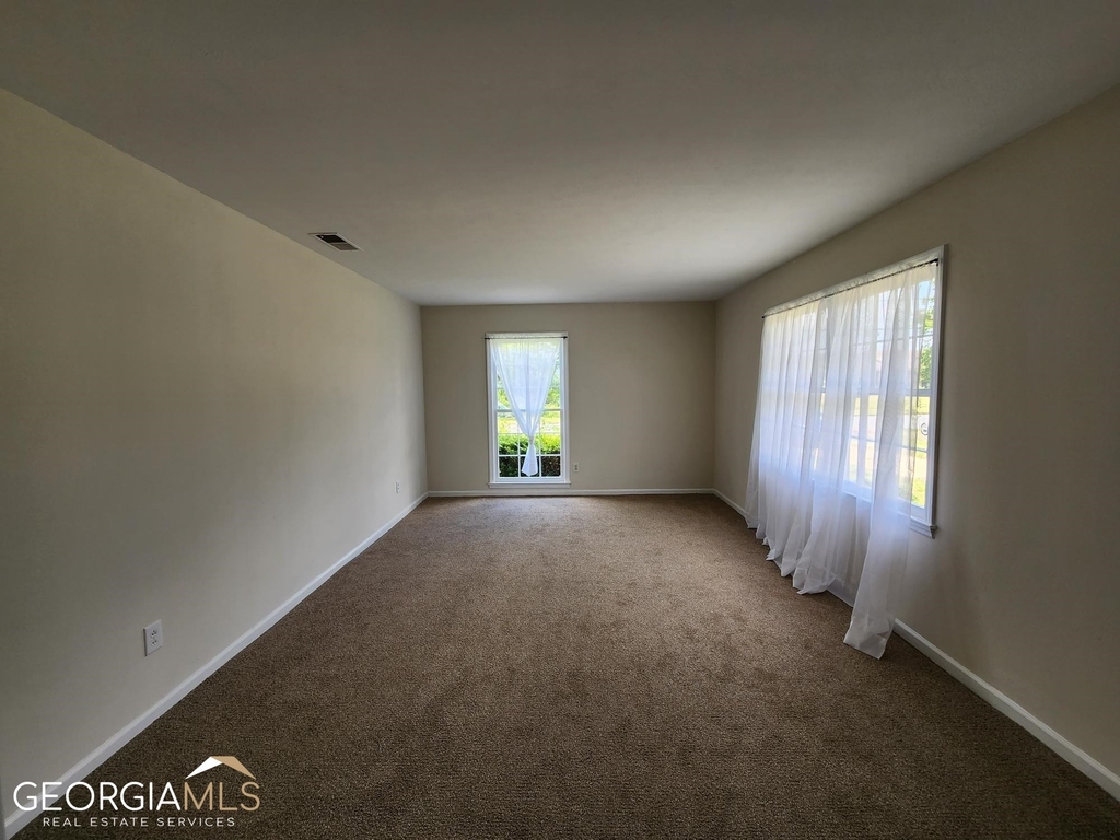 1136 Bunker Hill Road - Photo 6