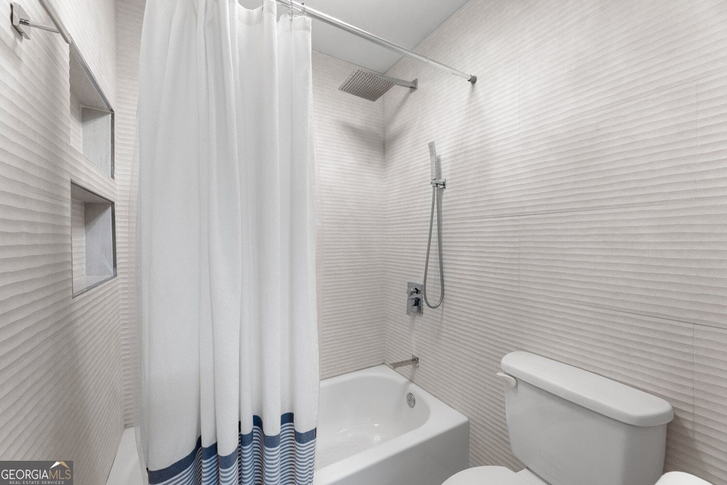 1538 Chantilly Drive - Photo 16