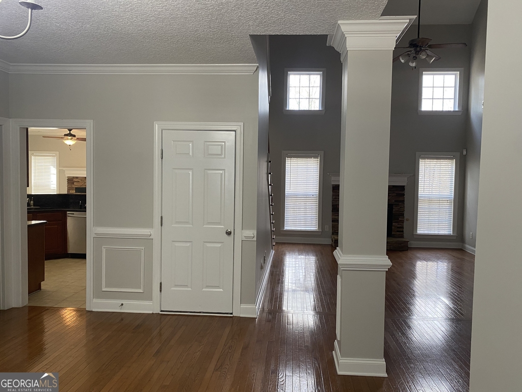 44 Vaux Way - Photo 4
