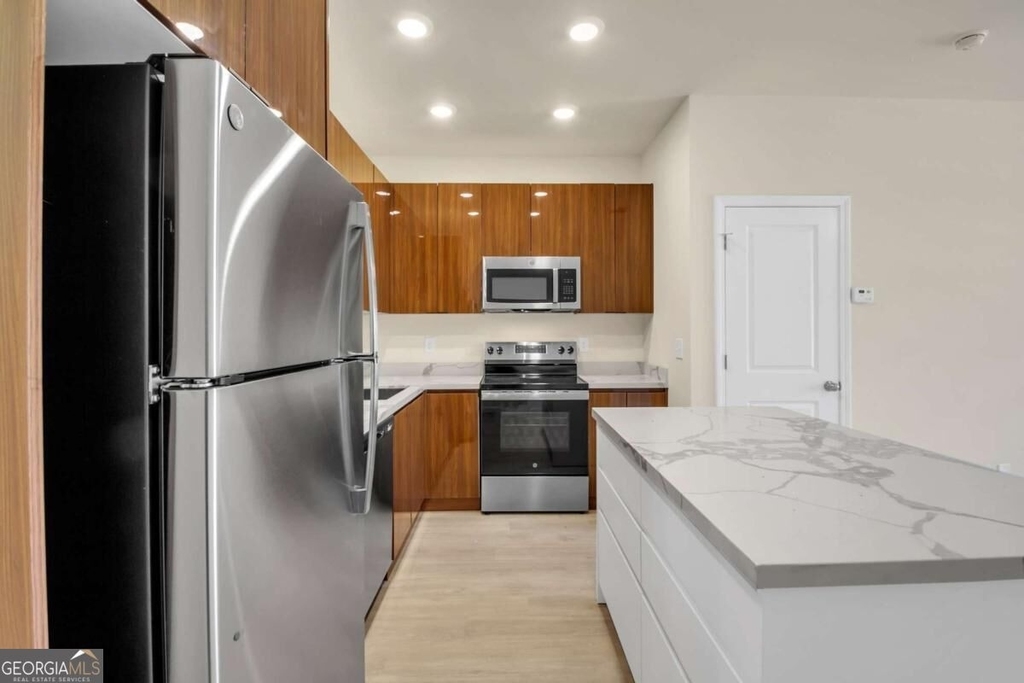 50 S Jackson Street - Photo 8