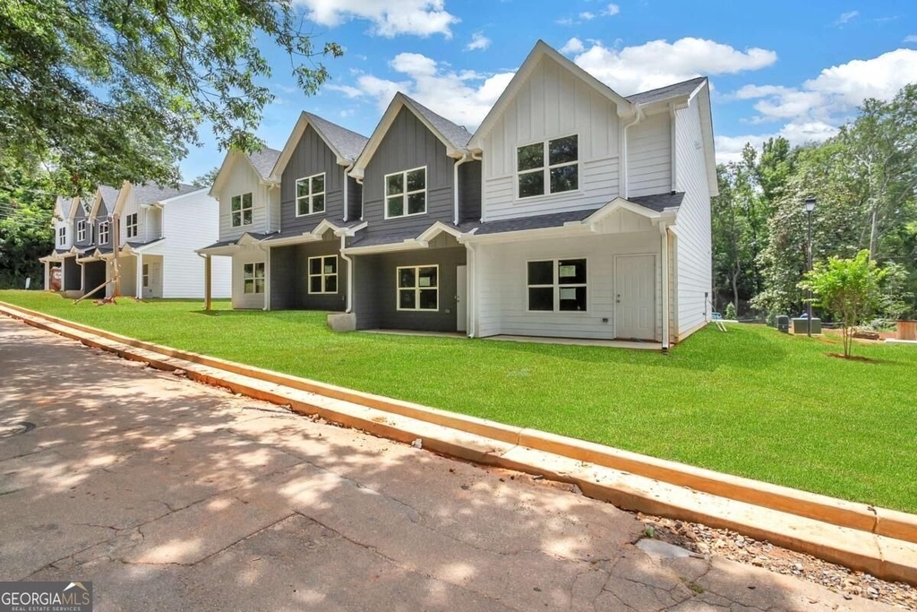 50 S Jackson Street - Photo 2