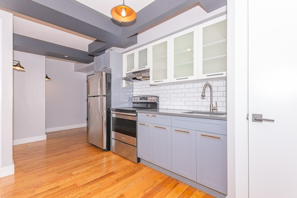 186 Lenox Road - Photo 3