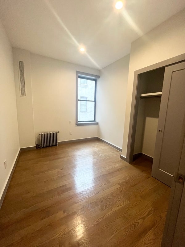 West 137th Street & Broadway - Photo 5