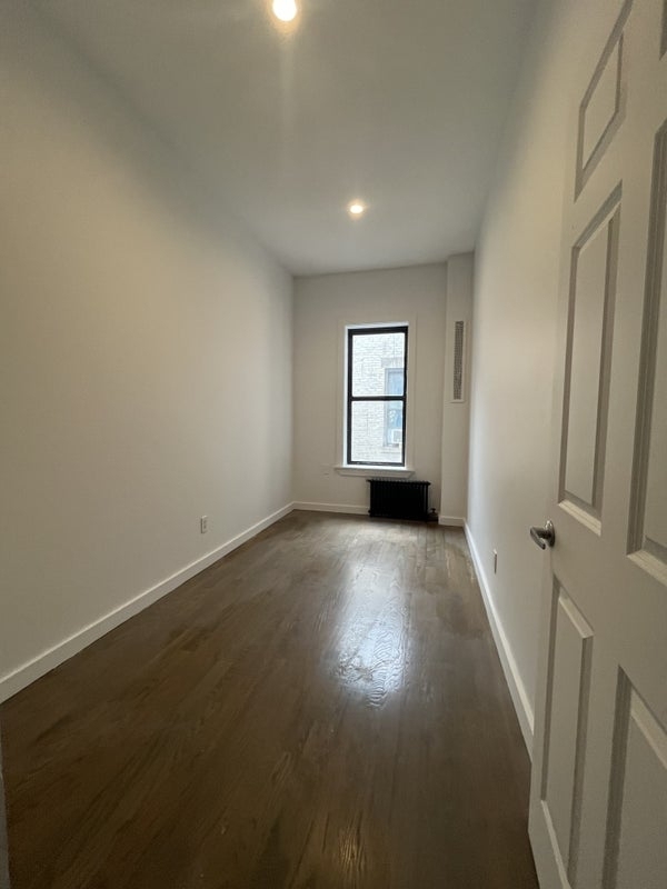 West 142nd Street & Broadway - Photo 0