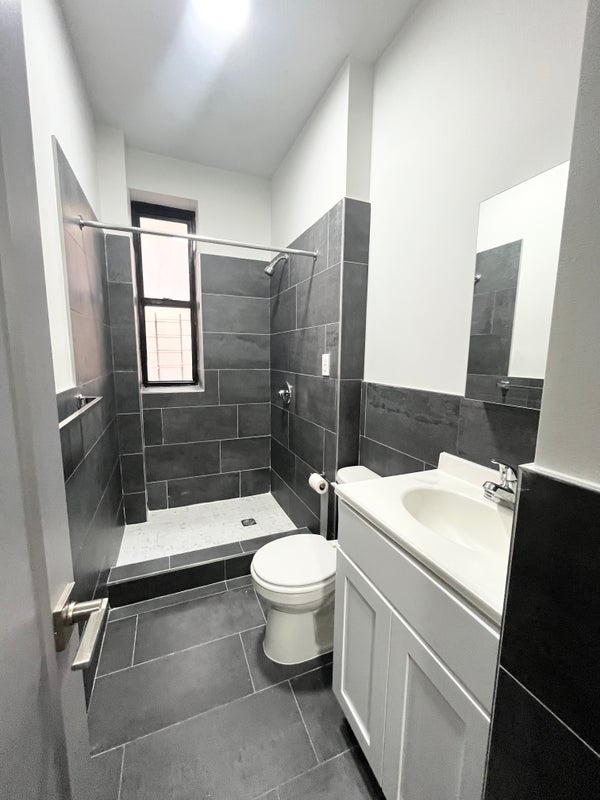 West 163rd Street & Broadway - Photo 7