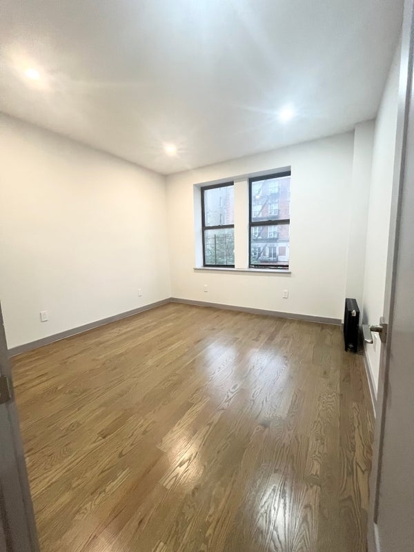 West 176th Street & St Nicholas Avenue - Photo 2