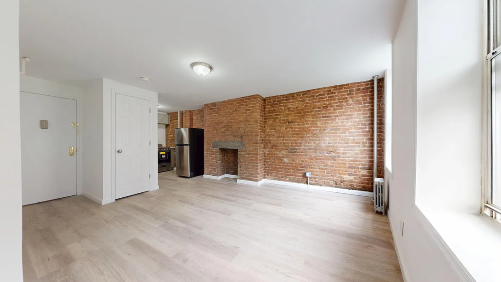 43 East 1st Street - Photo 2