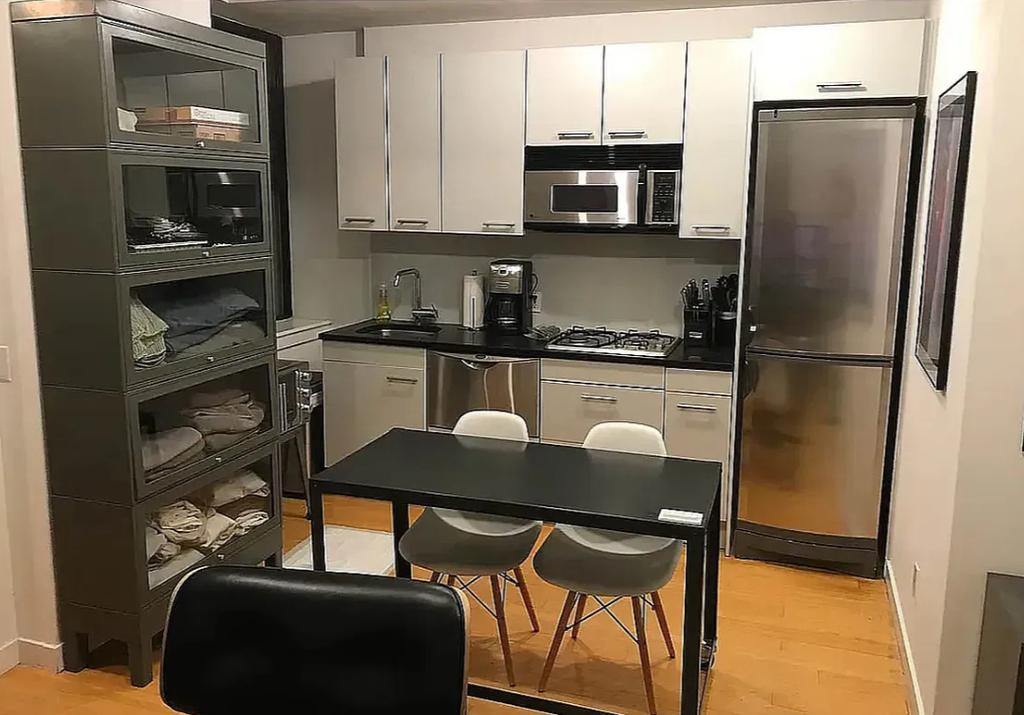43 Avenue C - Photo 7