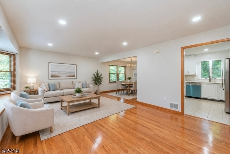 31 Hillside Ave - Photo 7