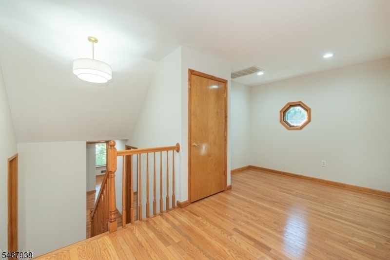 31 Hillside Ave - Photo 15