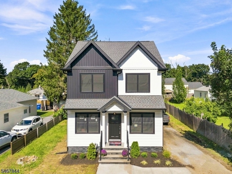 139 Main St - Photo 1