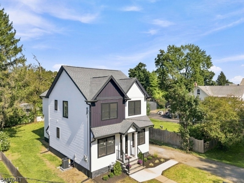 139 Main St - Photo 0
