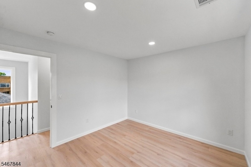 139 Main St - Photo 20