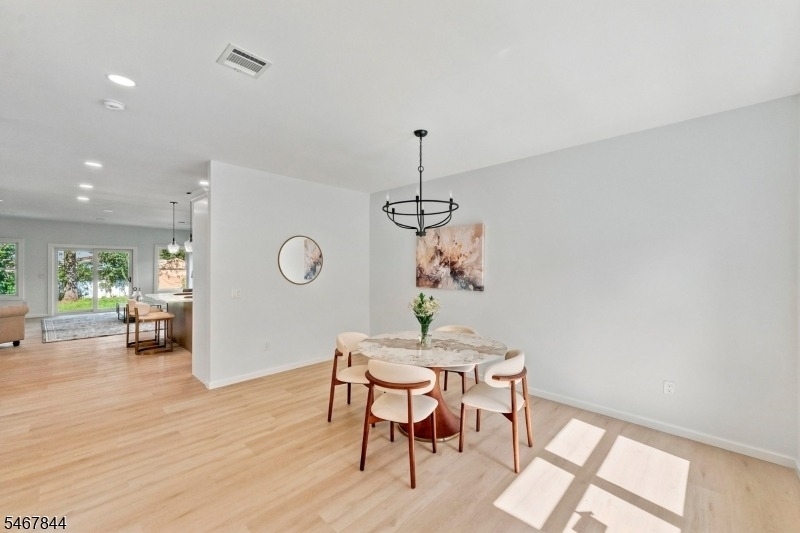 139 Main St - Photo 10