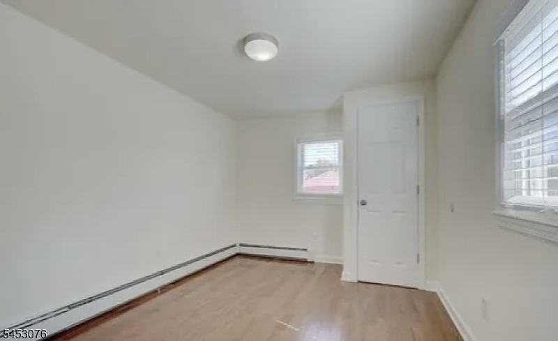 443 Downer St - Photo 8