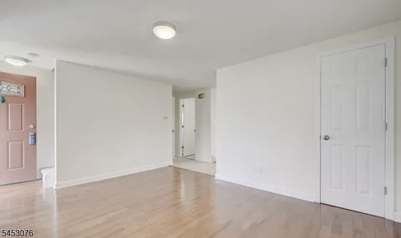 443 Downer St - Photo 3