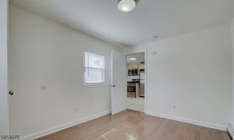 443 Downer St - Photo 9