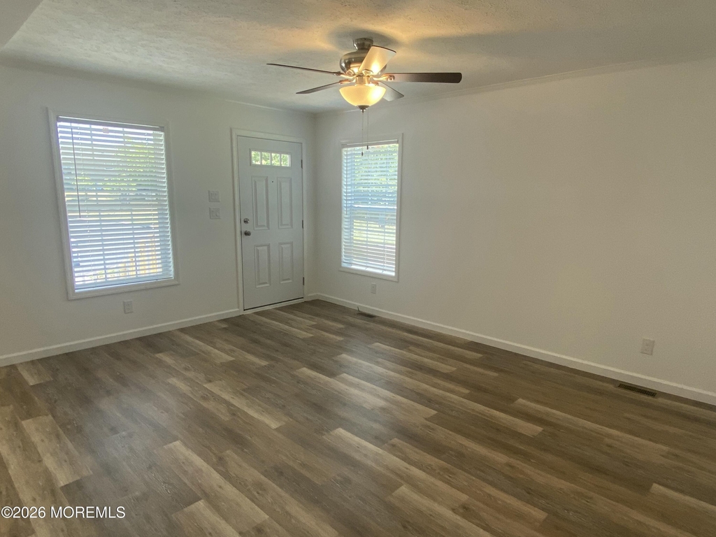 17 Maple Tree Court - Photo 3