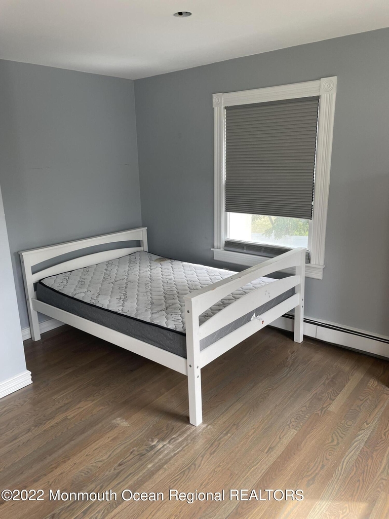 363 Lake Avenue - Photo 4