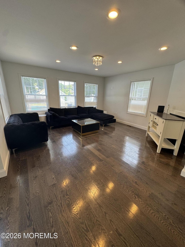 215 Cedar Street - Photo 4