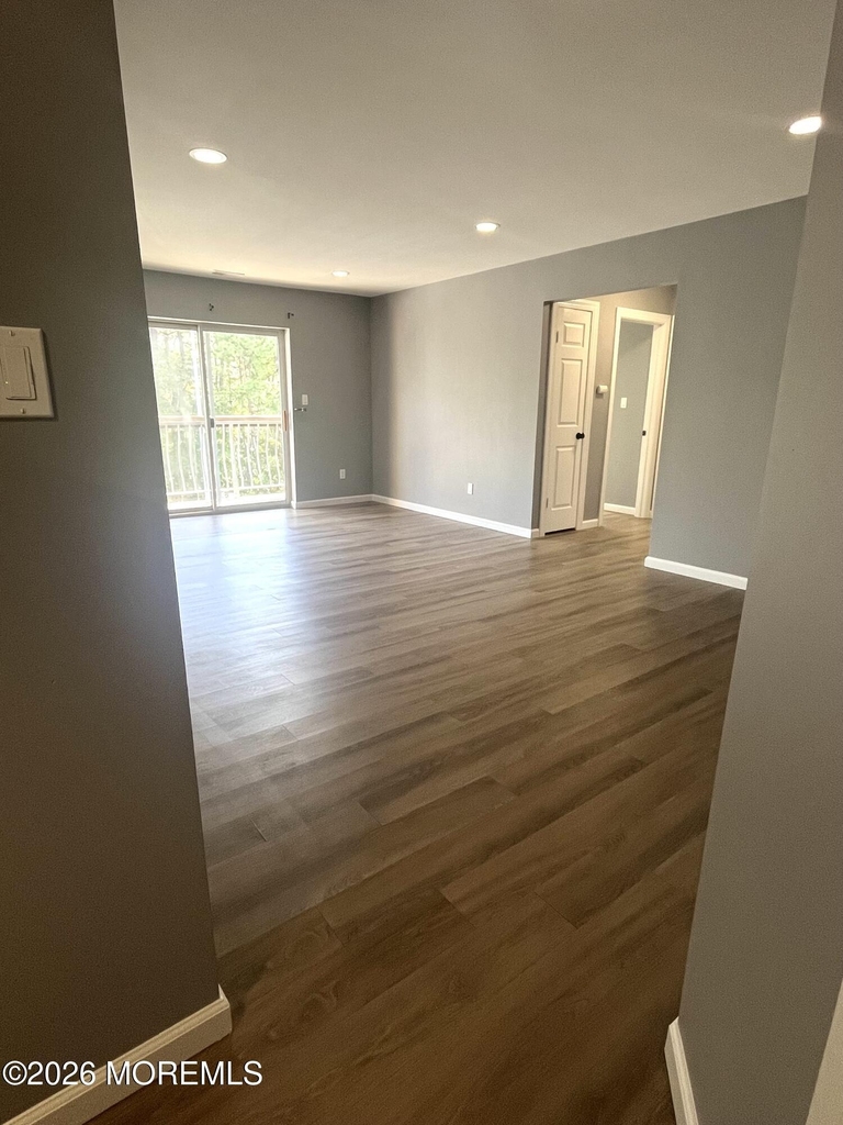 42 Diane Drive - Photo 4