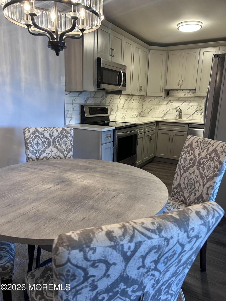 330 Shore Drive - Photo 4