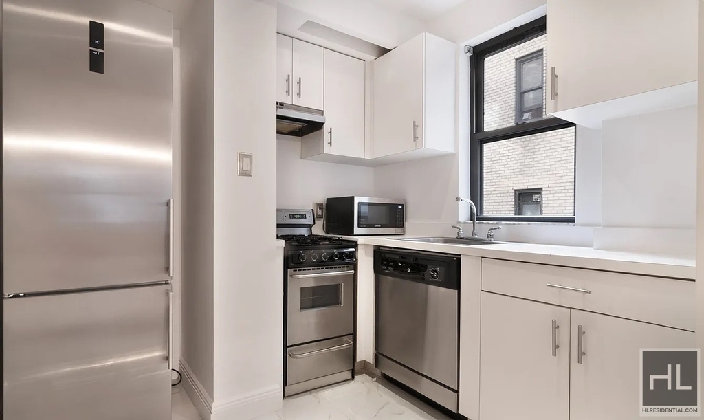 West 58th Street - Photo 2