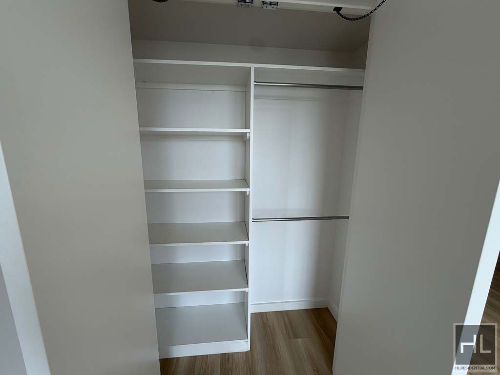 4 Avenue - Photo 9