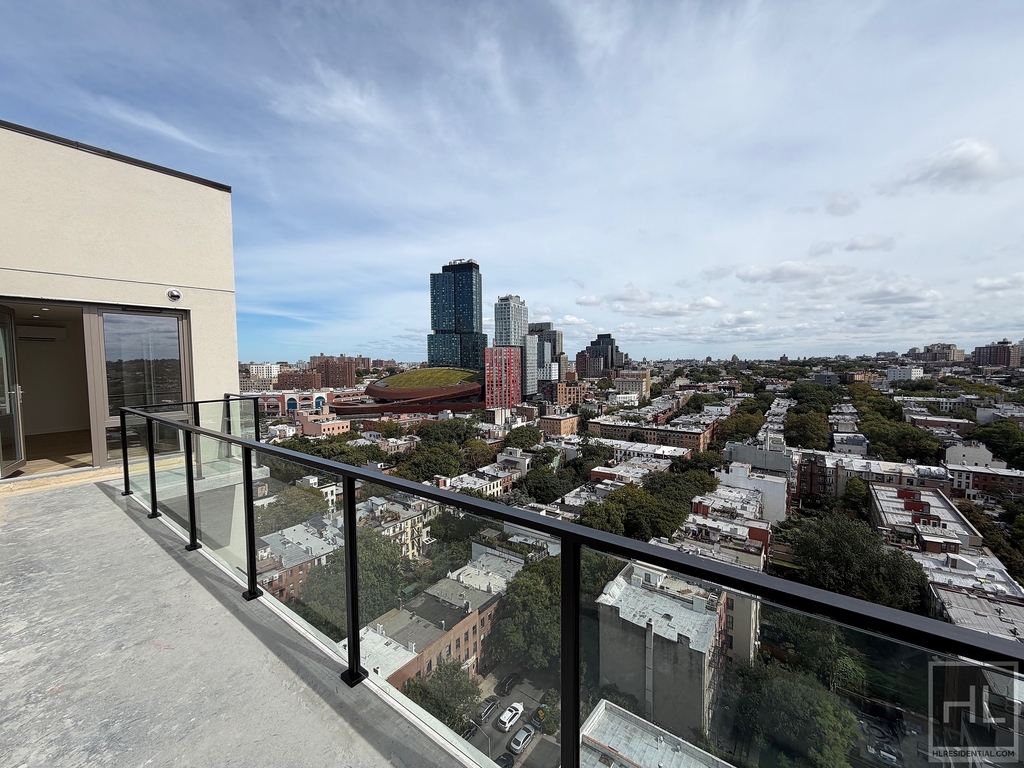 4 Avenue - Photo 20