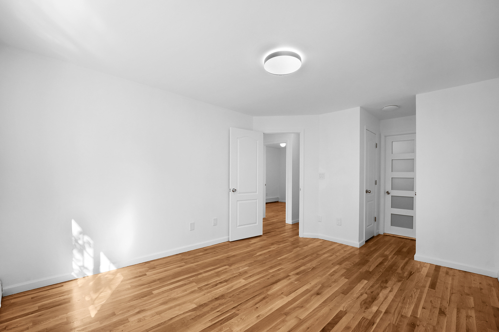 533 Minnieford Avenue - Photo 6