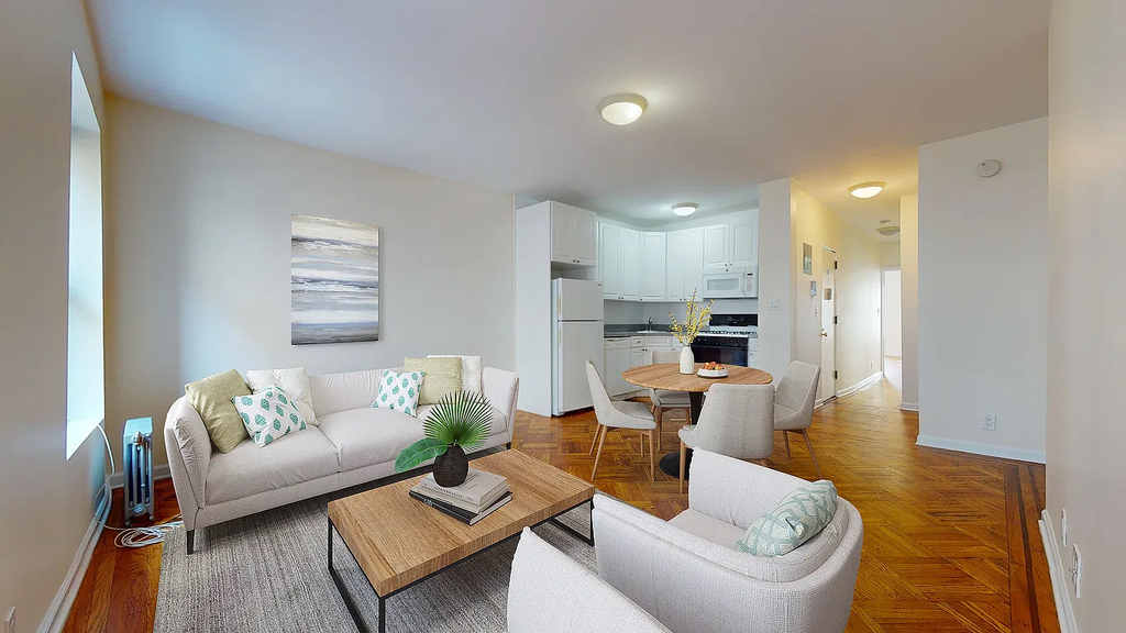 56th Street/6th Avenue  - Photo 1