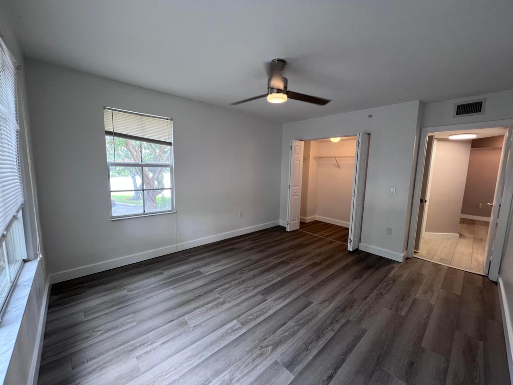 4220 San Marino Boulevard - Photo 10