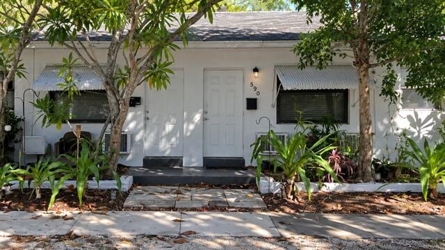 1500 Ne 15th Avenue - Photo 0