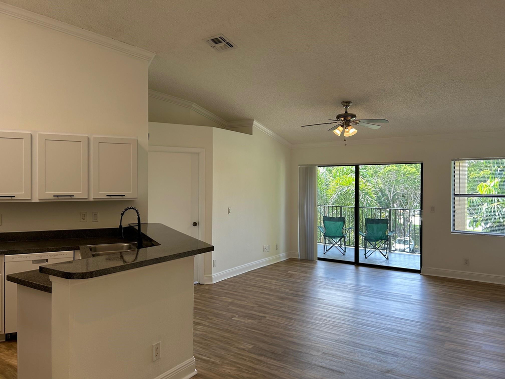 9999 Summerbreeze Drive - Photo 8