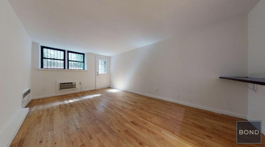 324 East 83rd Street - Photo 3