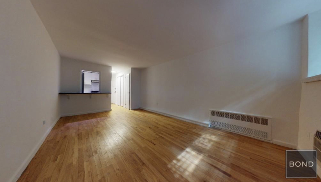 324 East 83rd Street - Photo 4
