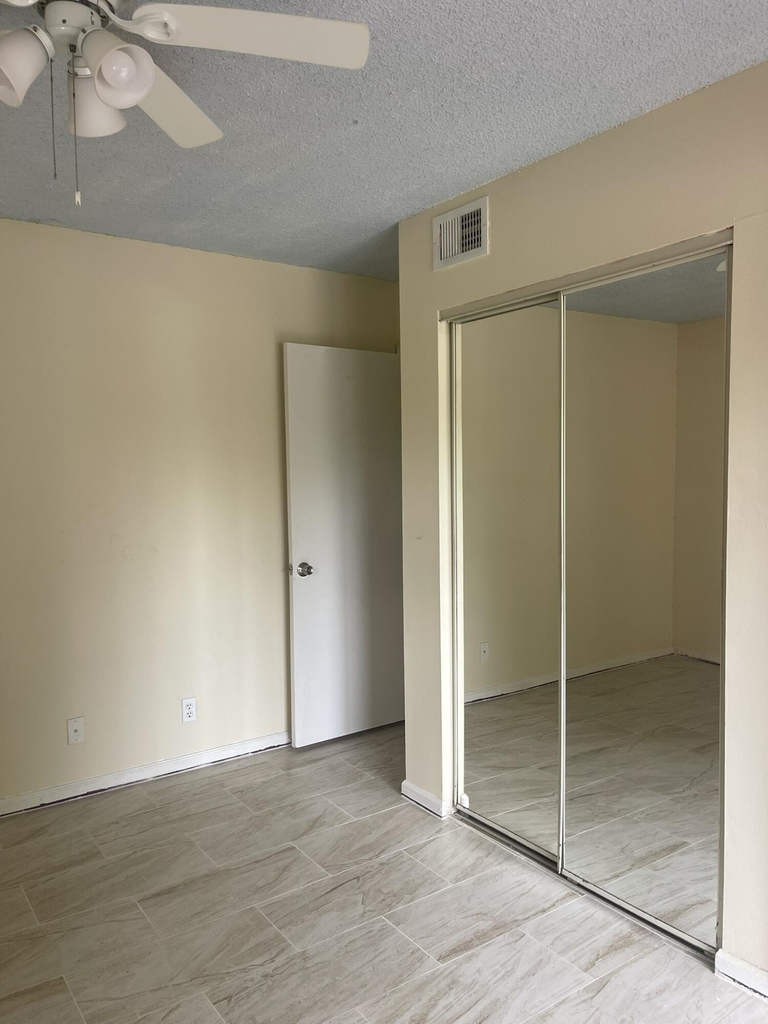 6125 Seven Springs Boulevard - Photo 17