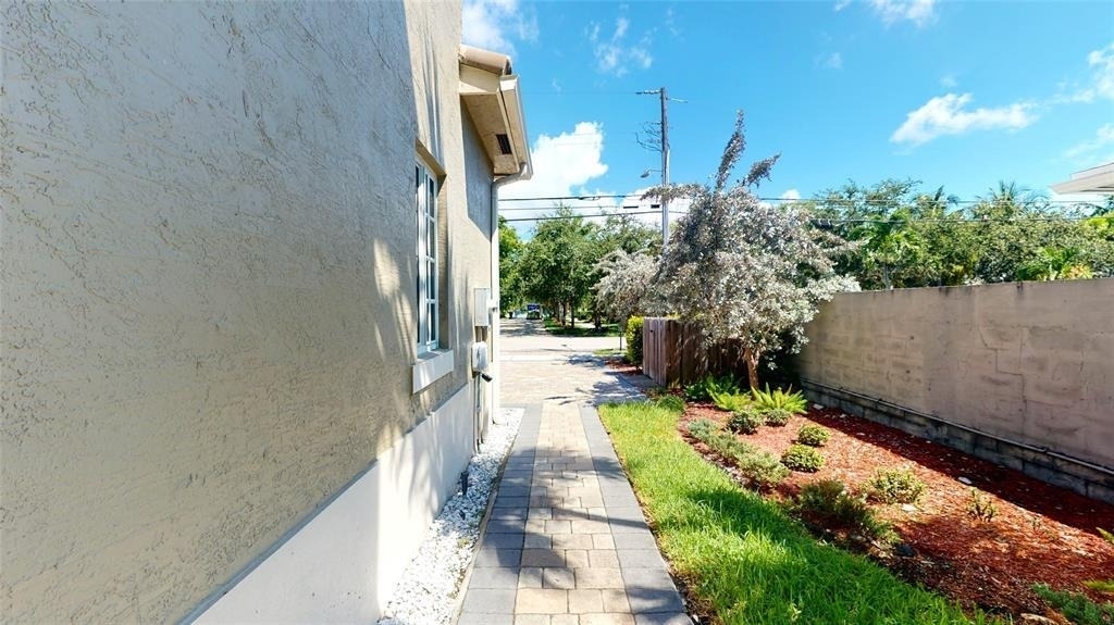 620 Ne 20th Street - Photo 4