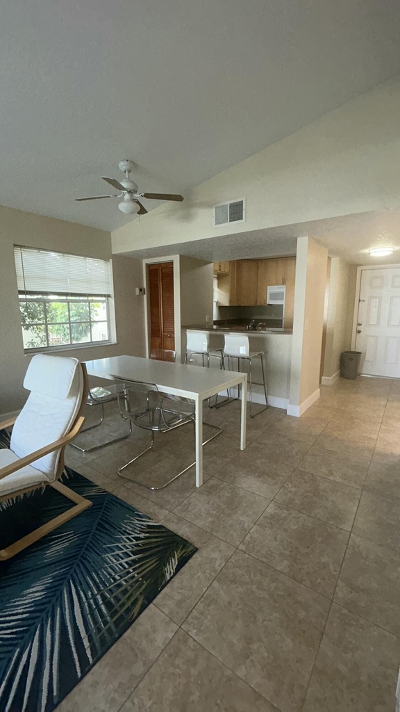 1135 Lake Shore Drive - Photo 27