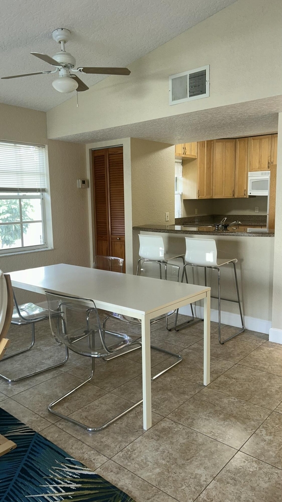 1135 Lake Shore Drive - Photo 30
