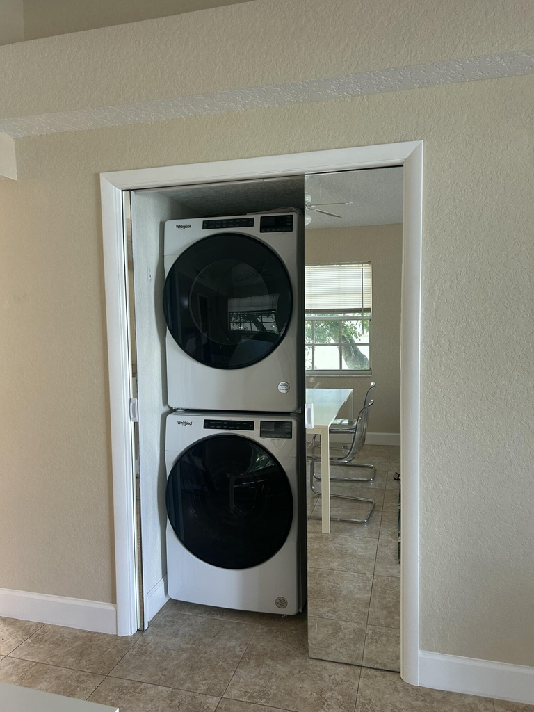 1135 Lake Shore Drive - Photo 36