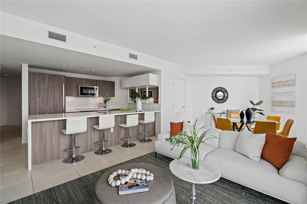 401 N Birch Road - Photo 4
