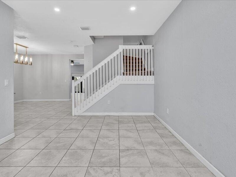 20538 Ne 2nd Court - Photo 5
